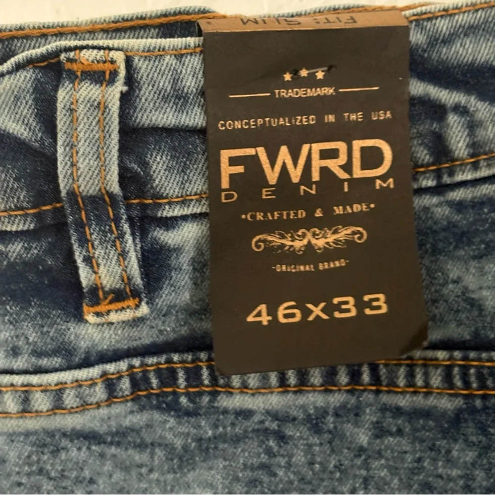 NEW FWRD Denim‎ & Co. Mens Blue Slim Fit Jeans Distressed 46x33 Graffiti Sayings